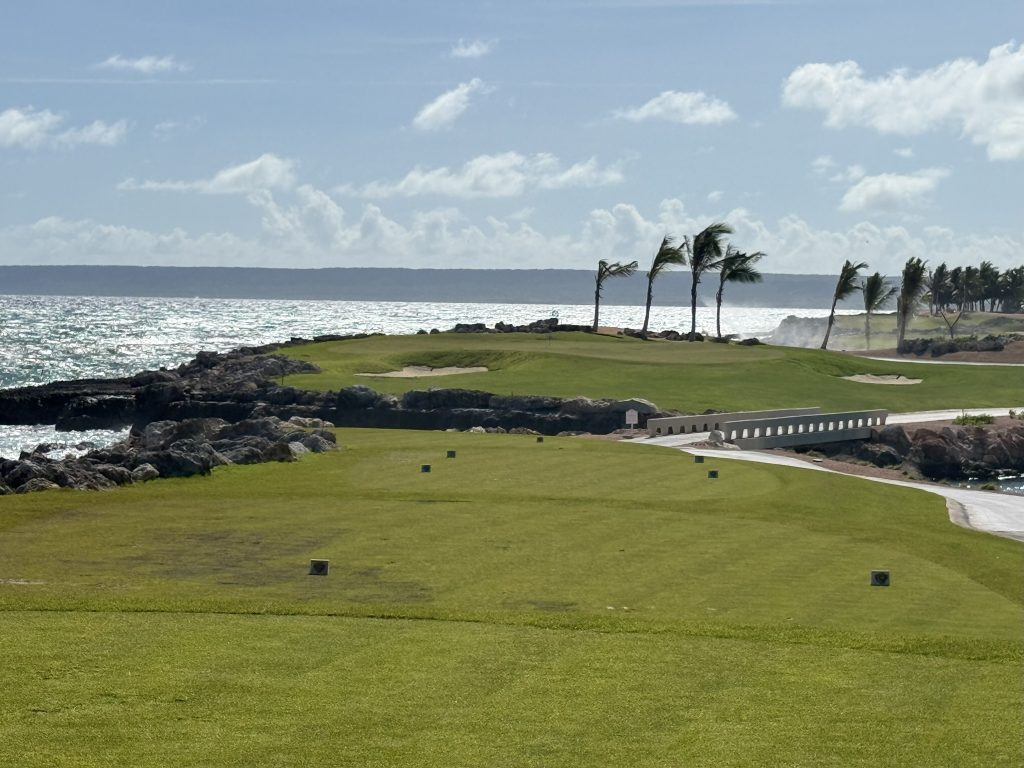 Las Iguanas Golf Course oceanside hole Caribbean Sea Cap Cana Jack Nicklaus
